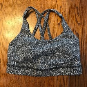 Lululemon sports bra